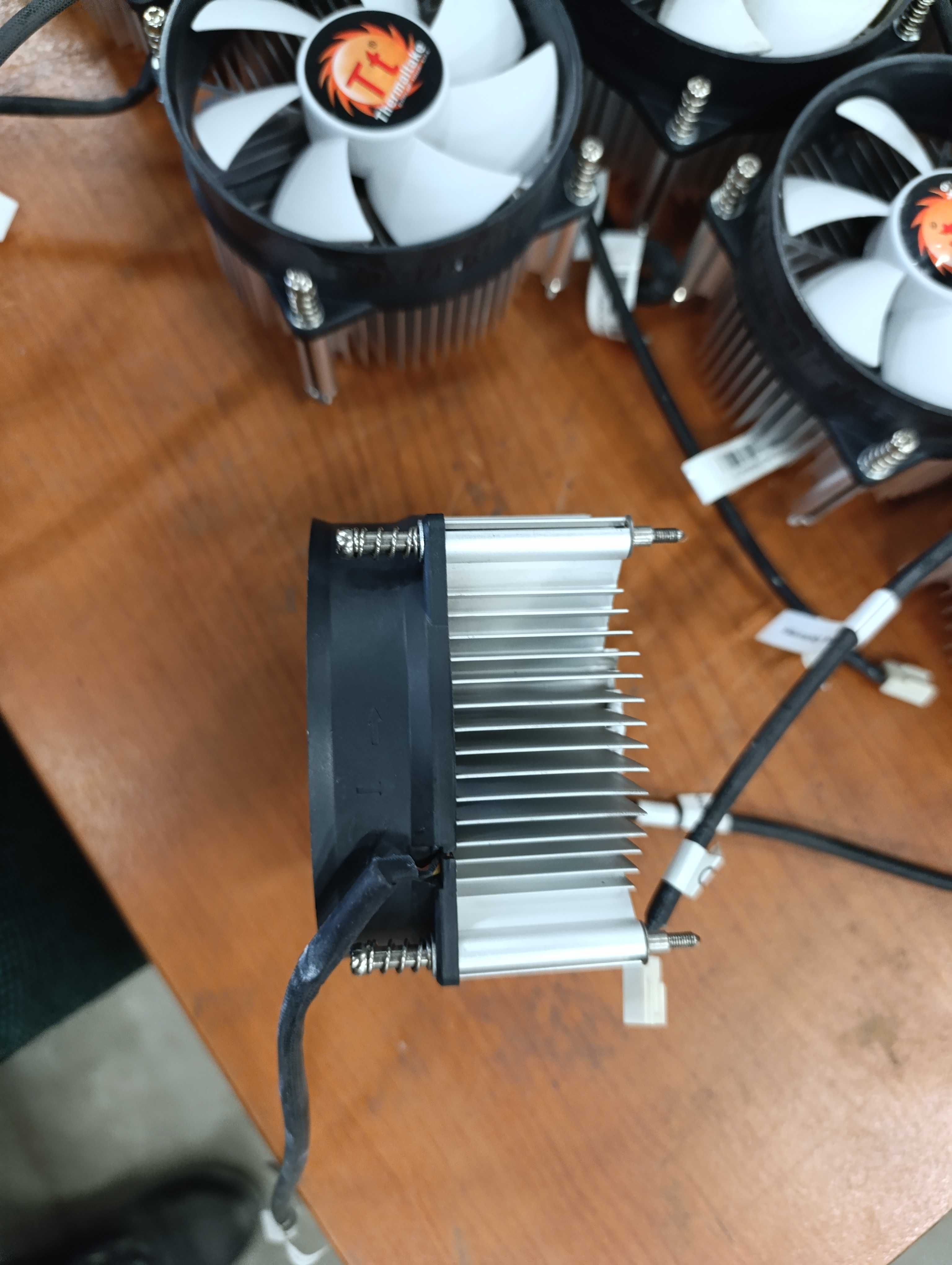 Wentylator radiator CPU procesor Thermaltake Gravity i2  !