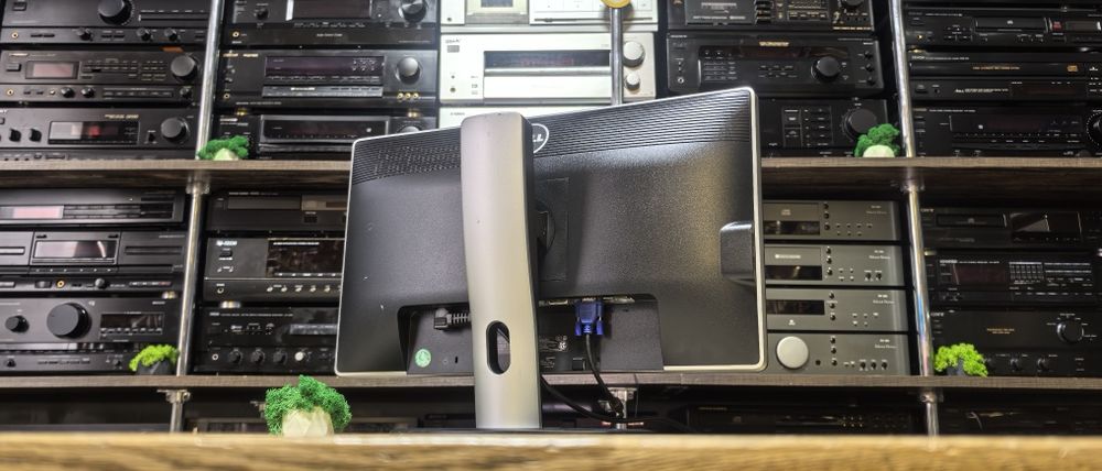 Монітор Dell U2312HMt/VGA/DVI/DP