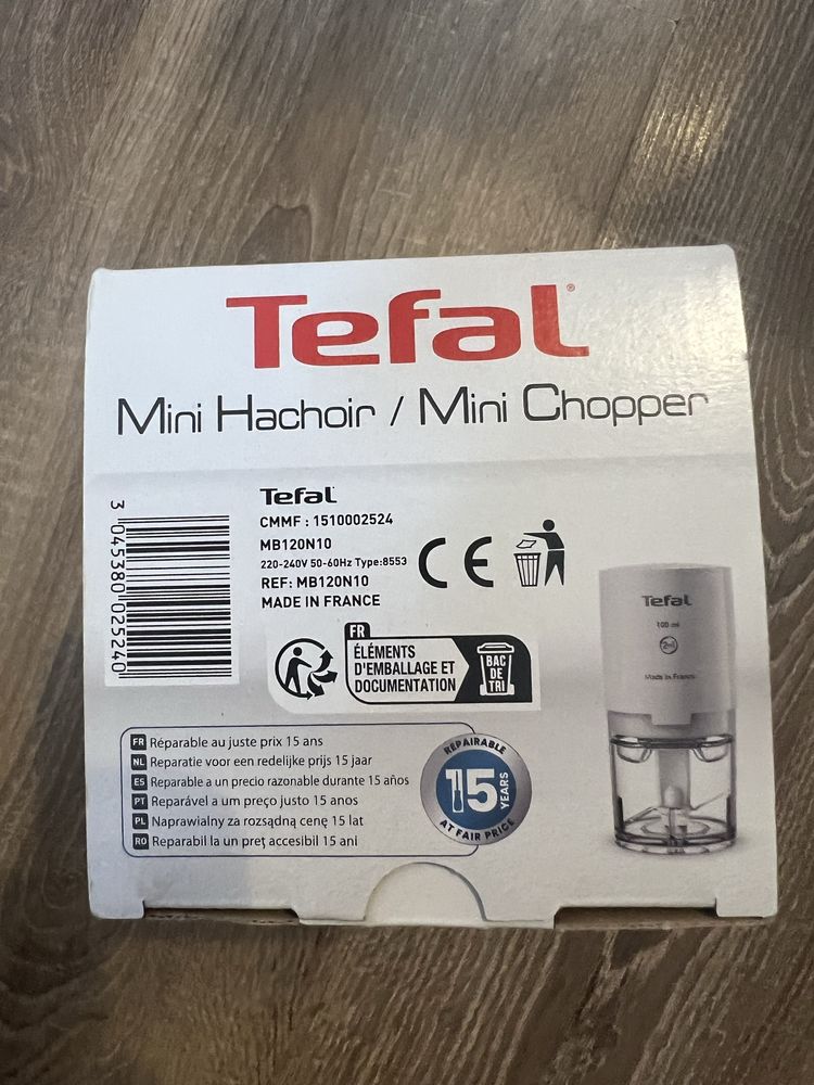 Nowy, nie otwierany rozdrabniacz, siekacz Tefal