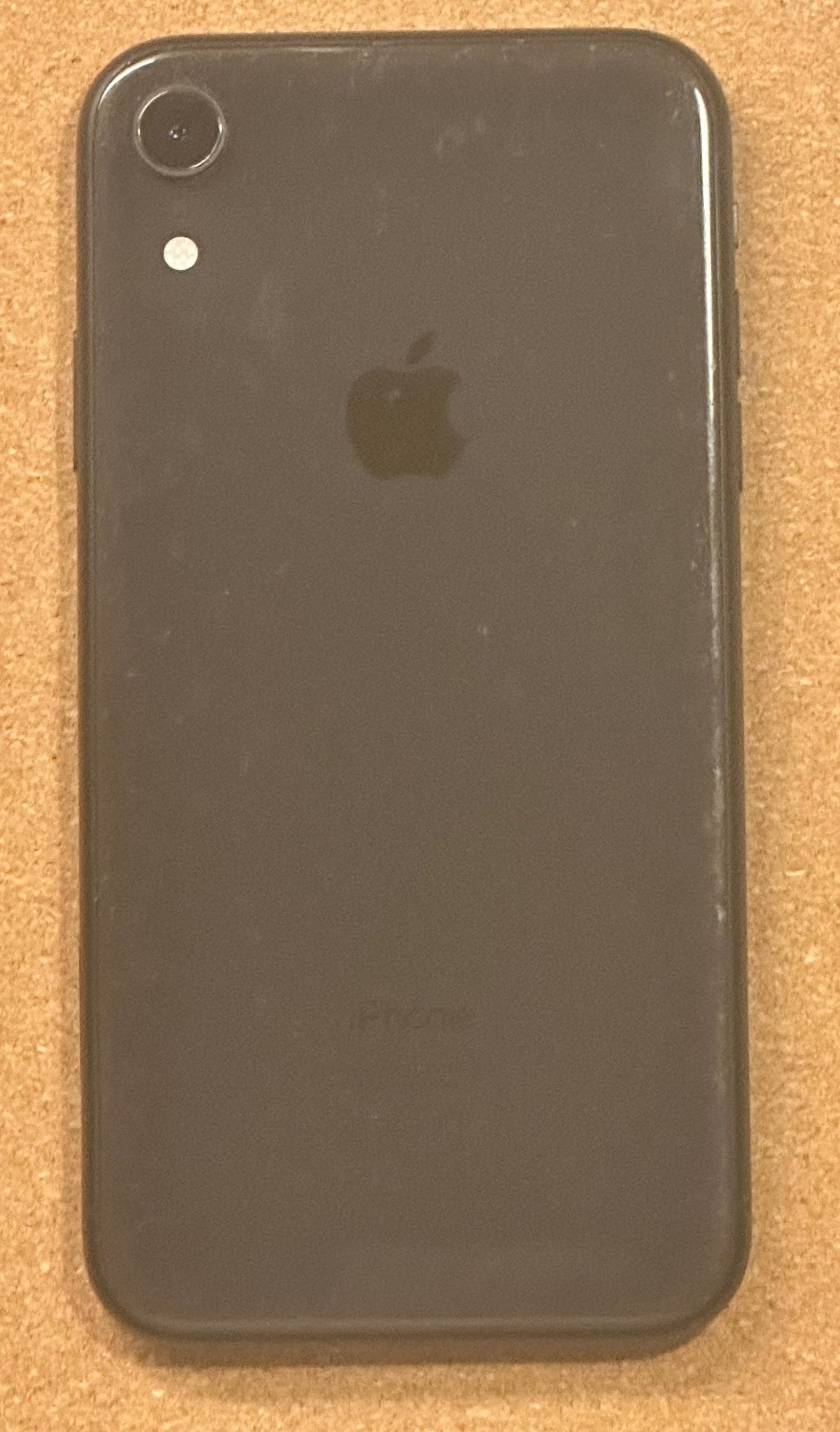 iPhone XR Preto 64GB