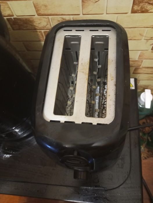 Мікрохвильова піч, чайник, тостер