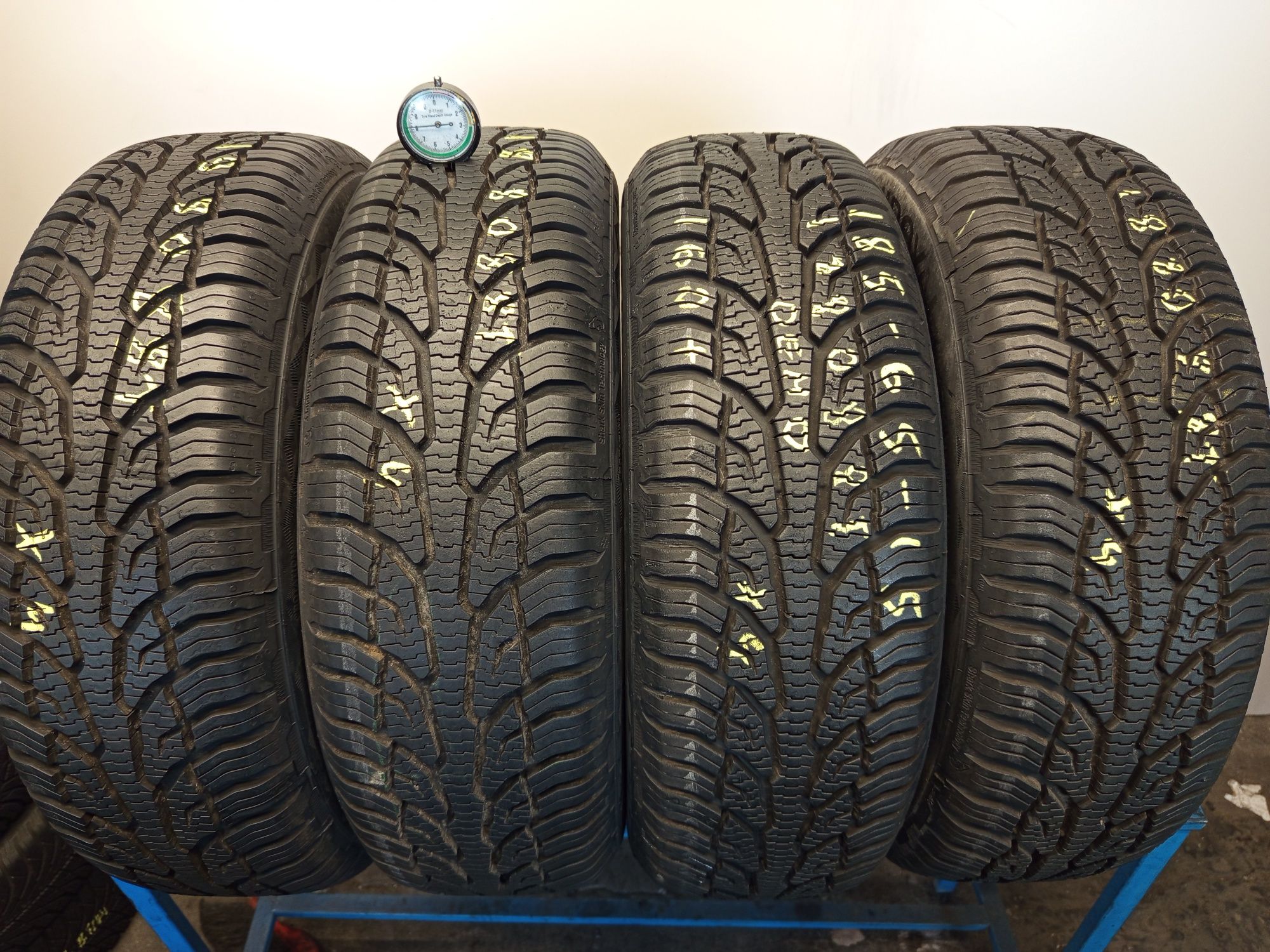 4x 185/65r15 Uniroyal AllSeasonExpert 2