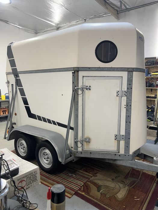 Przyczepa do przewozu koni 1,5 Trampling koniowóz