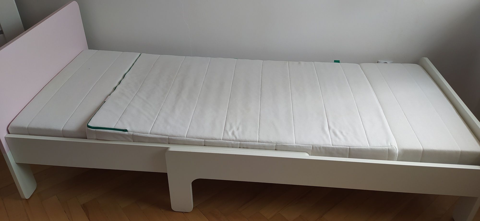 Łóżko i materac Ikea rozsuwane rośnie razem z dzieckiem