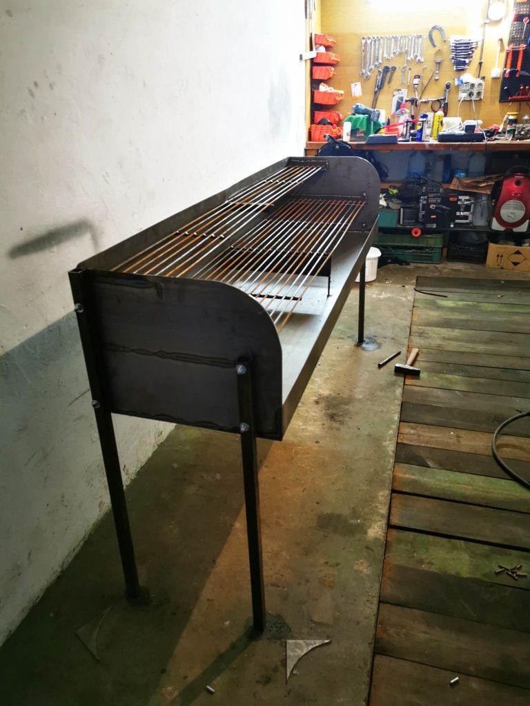 Grill         2m