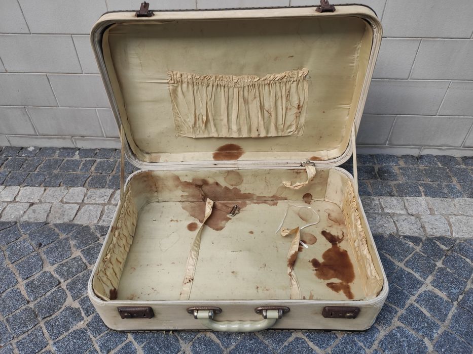 Mala viagem Vintage para restauro