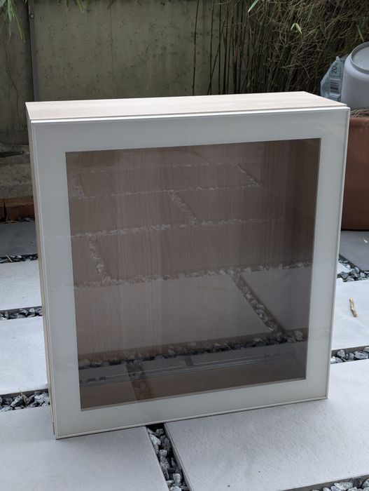 Szafka witrynka ścienna Ikea Besta + drzwi Glassvik 60x22x64