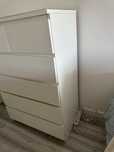 Comoda malm com tamponde vidro ikea