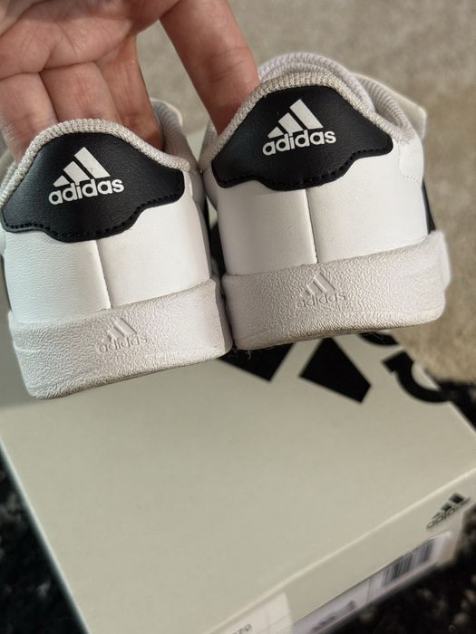 Дитячі кросівки Adidas