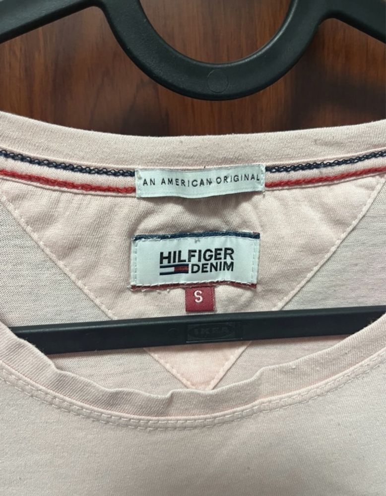 Pudrowa Koszulka Hilfiger