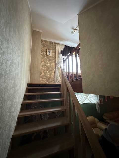 Продаєм елітний  будинок центр місто Фастів Київська обл.