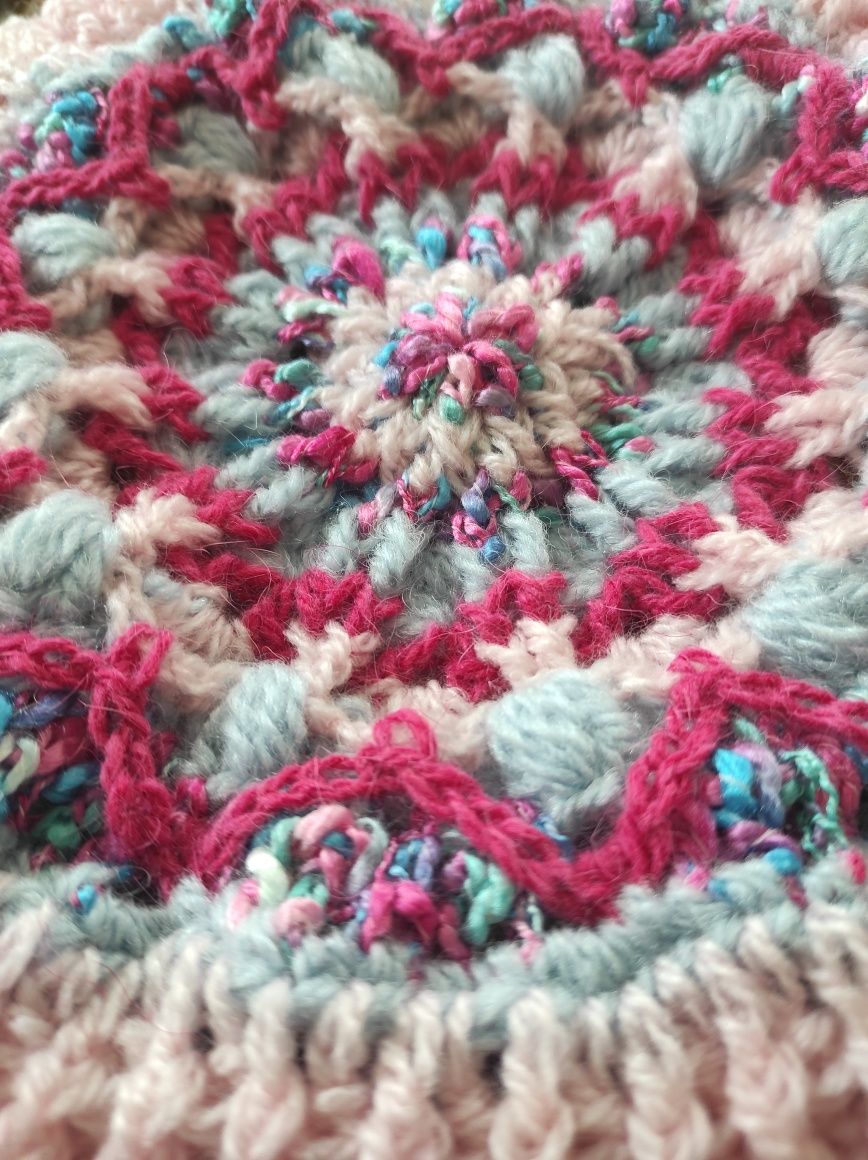Boina feita em crochet