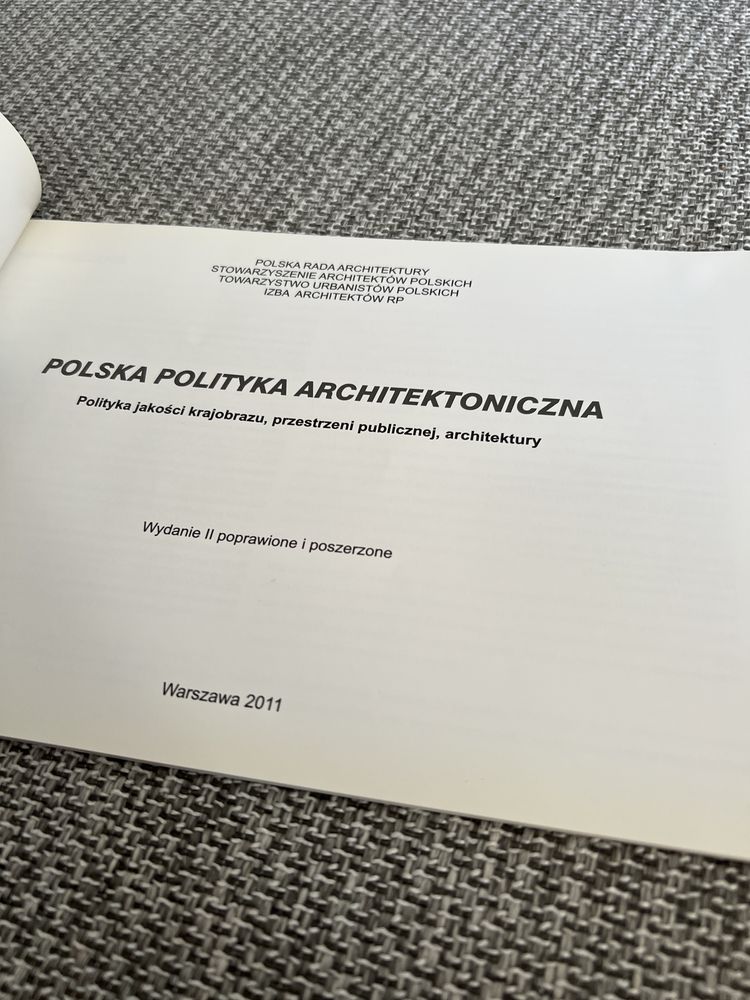 Broszura polska polityka architektoniczna urbanistyka