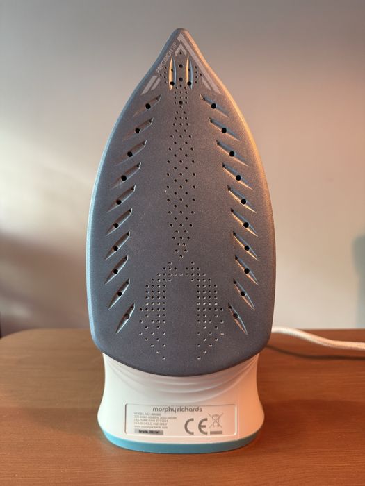 Ferro a Vapor MORPHY RICHARDS 300300