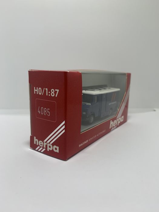 Miniatura Mercedes da Herpa escala H0 1/87