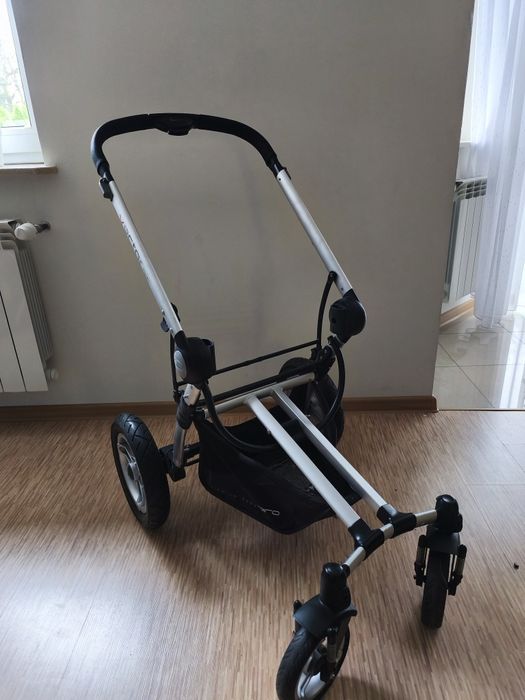 Wózek spacerowy z gondolą