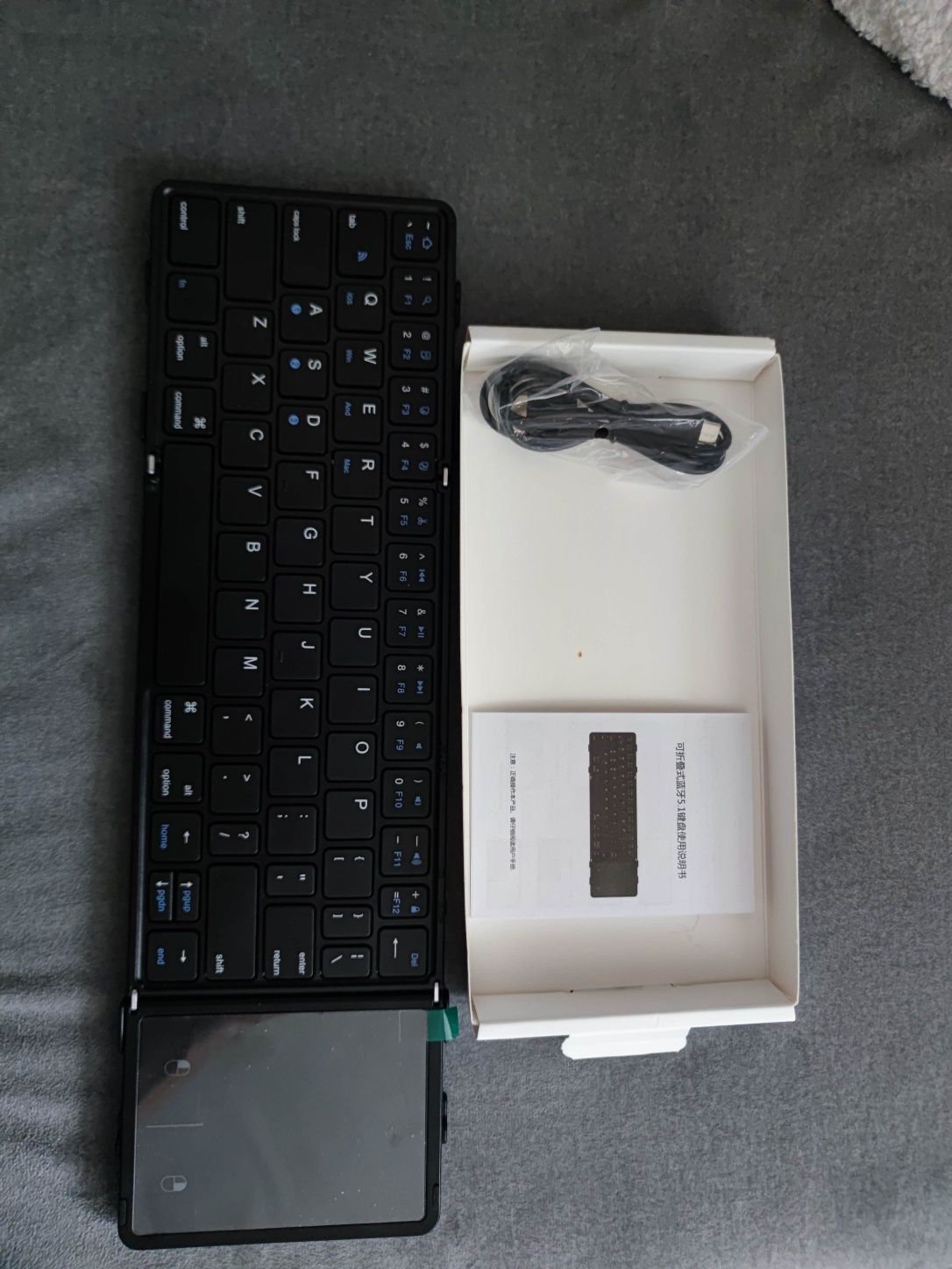 Klawiatura bezprzewodowa Full-size Folding Wireless Keyboard