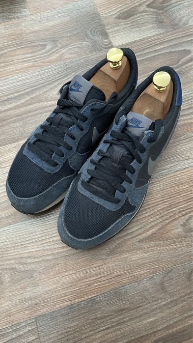 Продам синие кеды Nike