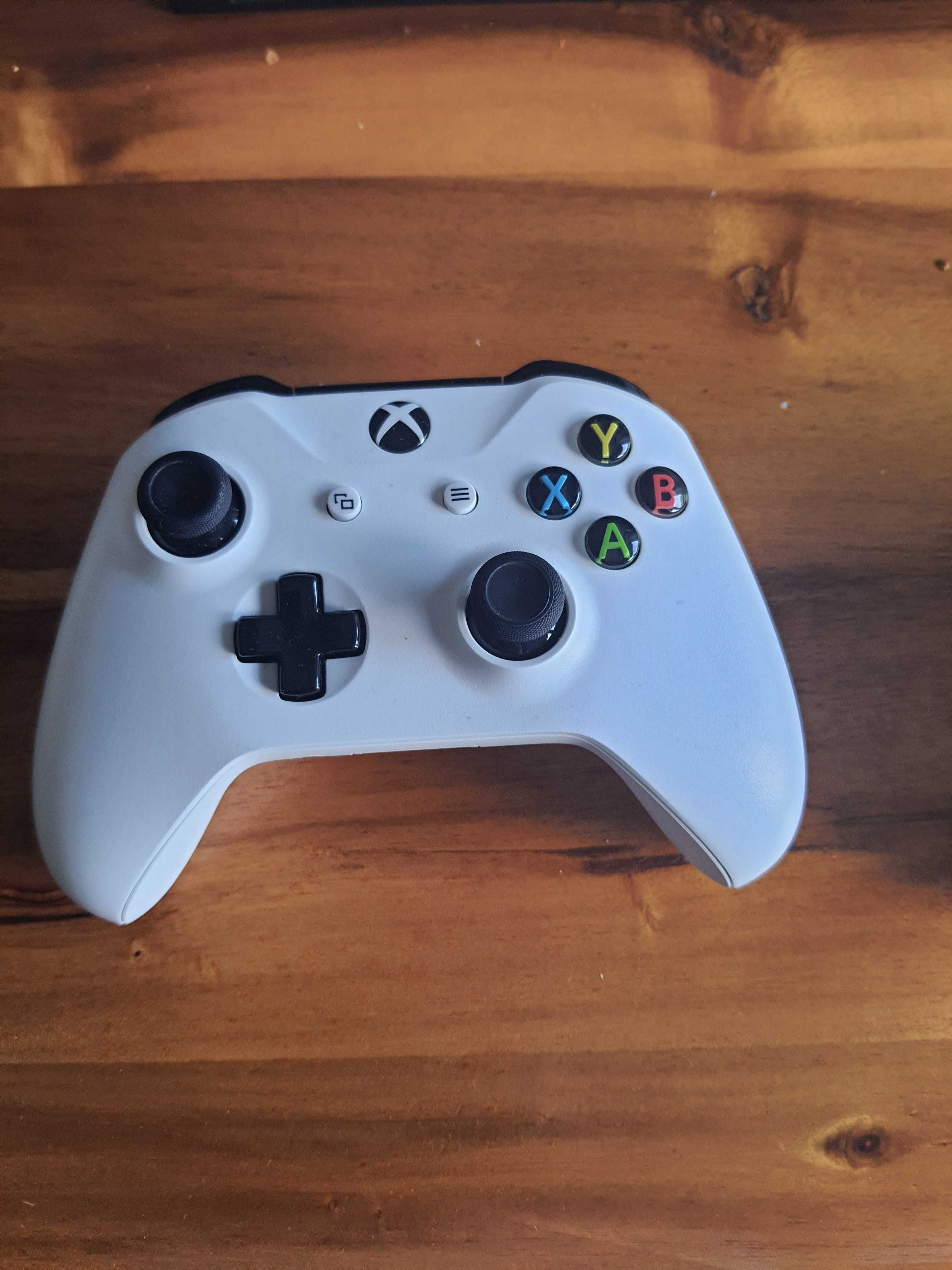 Konsola XBOX One S All Digital Edition + 2xPad