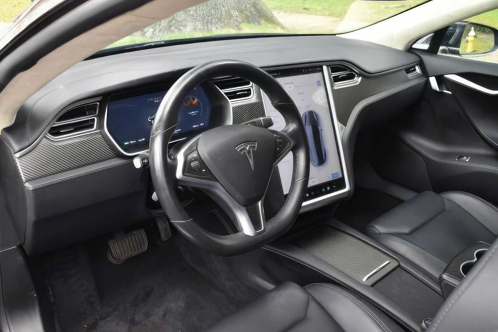 2017 Tesla Model S 75D