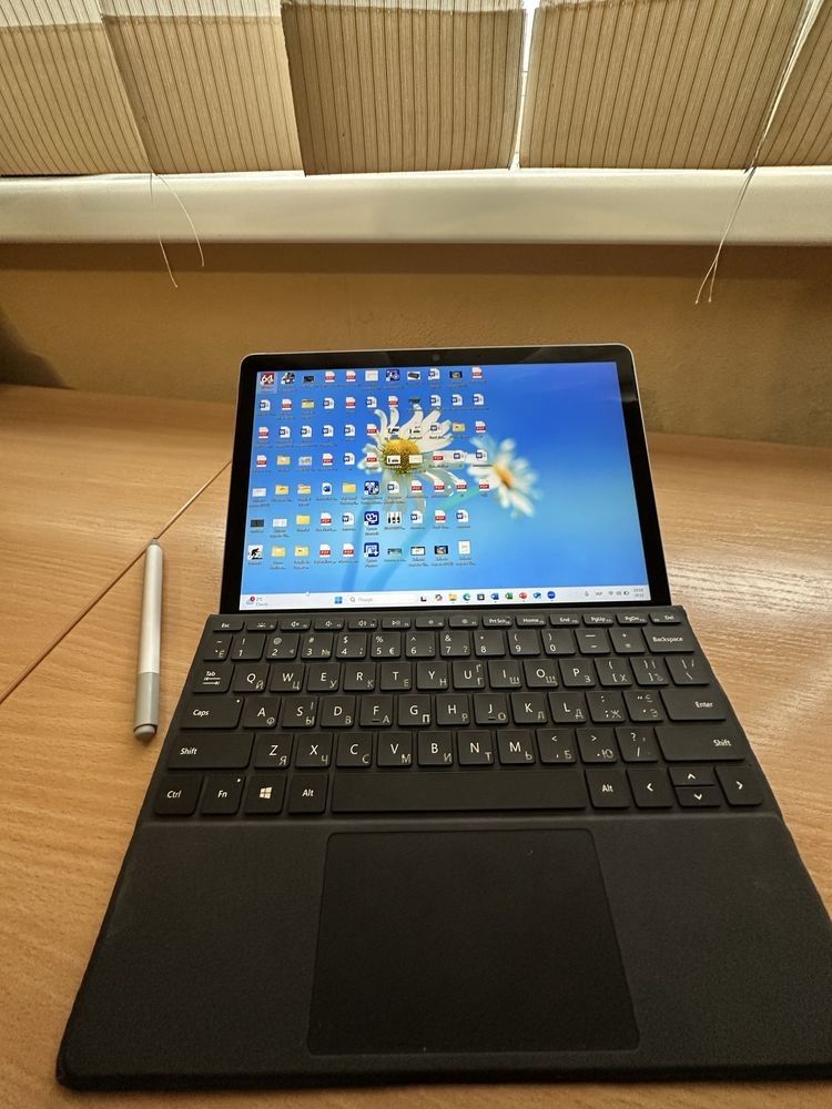 Microsoft Surface Go 2 /8GB Ram/128 GB/Core M3/