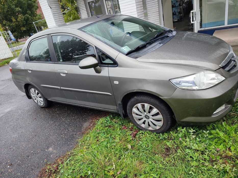 Honda City 1.4 - ekonomiczna, cicha i z małym przebiegiem !!!