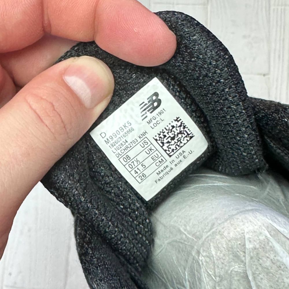 Чоловічі кросівки new balance 990v5