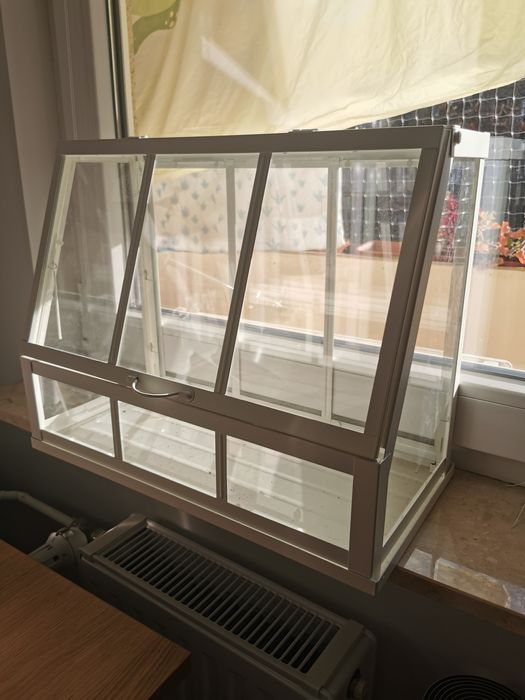 Szklarnia Ikea biała