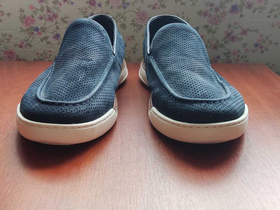 Чоловічі лофери нубукові з перфорацією Estro ER00112557 43 розмір