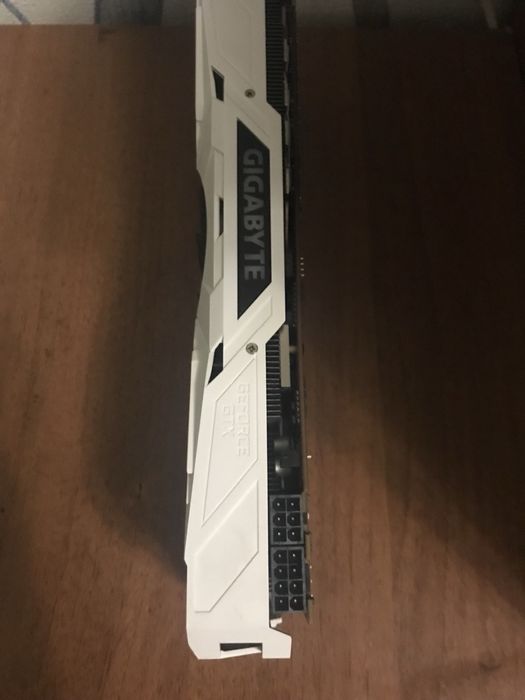GIGABYTE 1080 TI 11 Гб