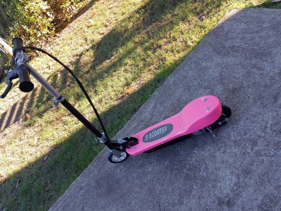 Hulajnoga elektryczna escooter