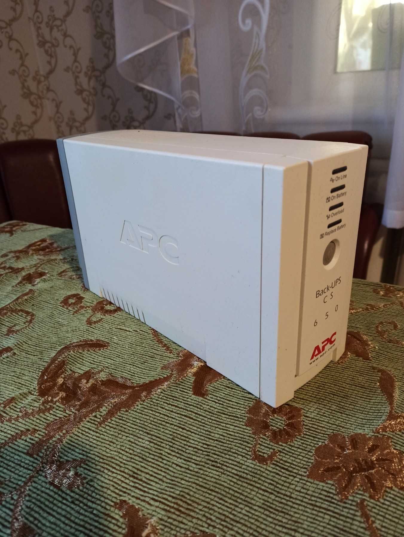 Джерело безперебійного живлення APS Back-UPS CS 650