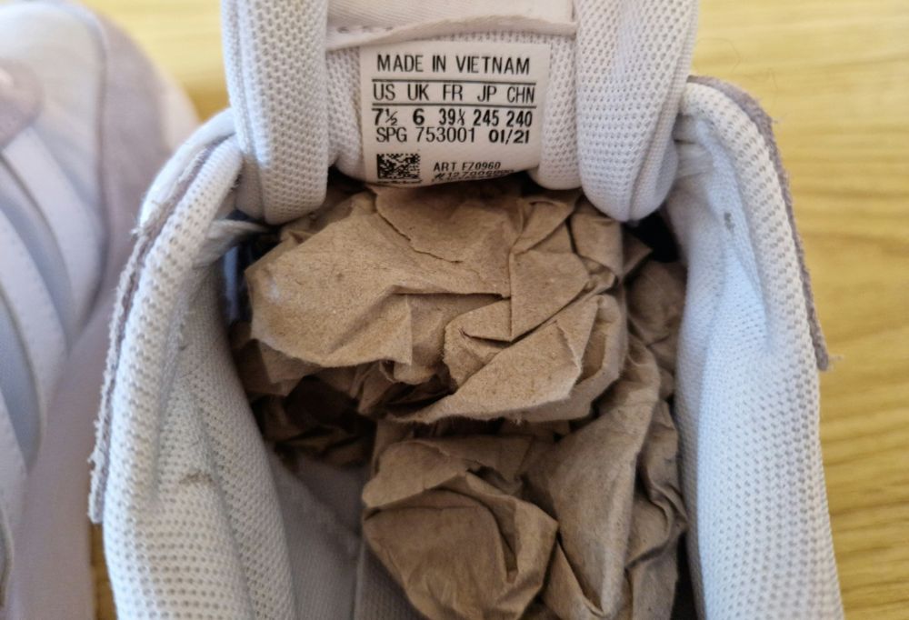 Кросівки жіночі Adidas 39 розмір (стелька 24.5см) Original