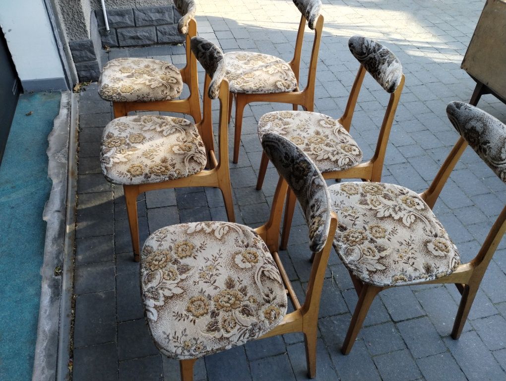 Krzesła prl Hałasy