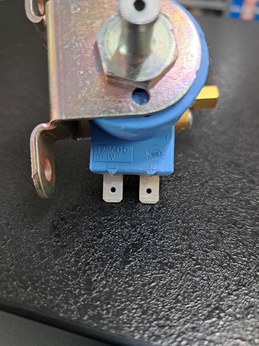 Elektrozawór benzynowy instalacji gazowej LOVATO -> wózek widłowy