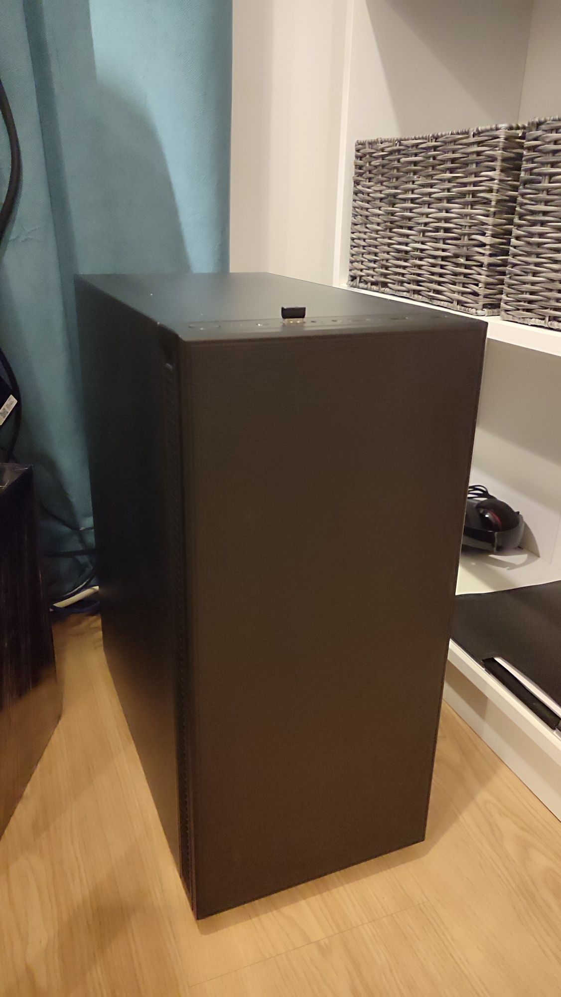 PC desktop Ryzen 7 3700X com garantia