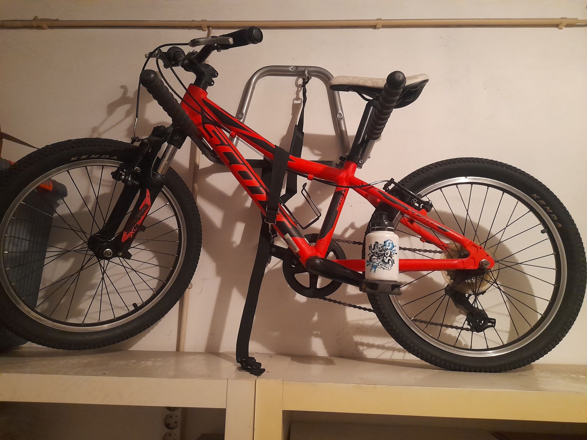 Scott Scale JR 20 criança