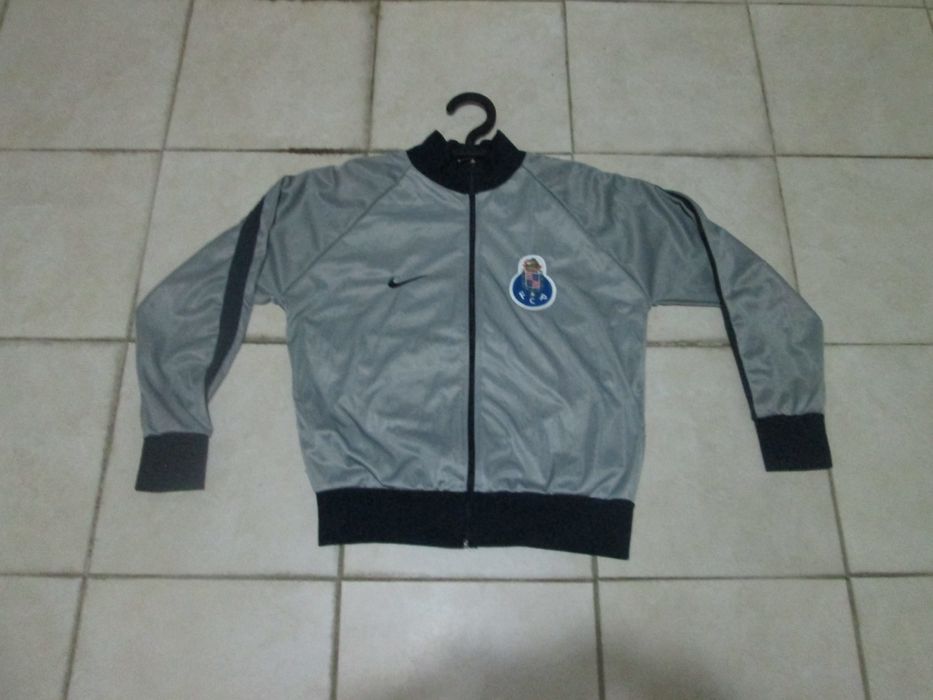 Vários equipamentos do F. C. PORTO