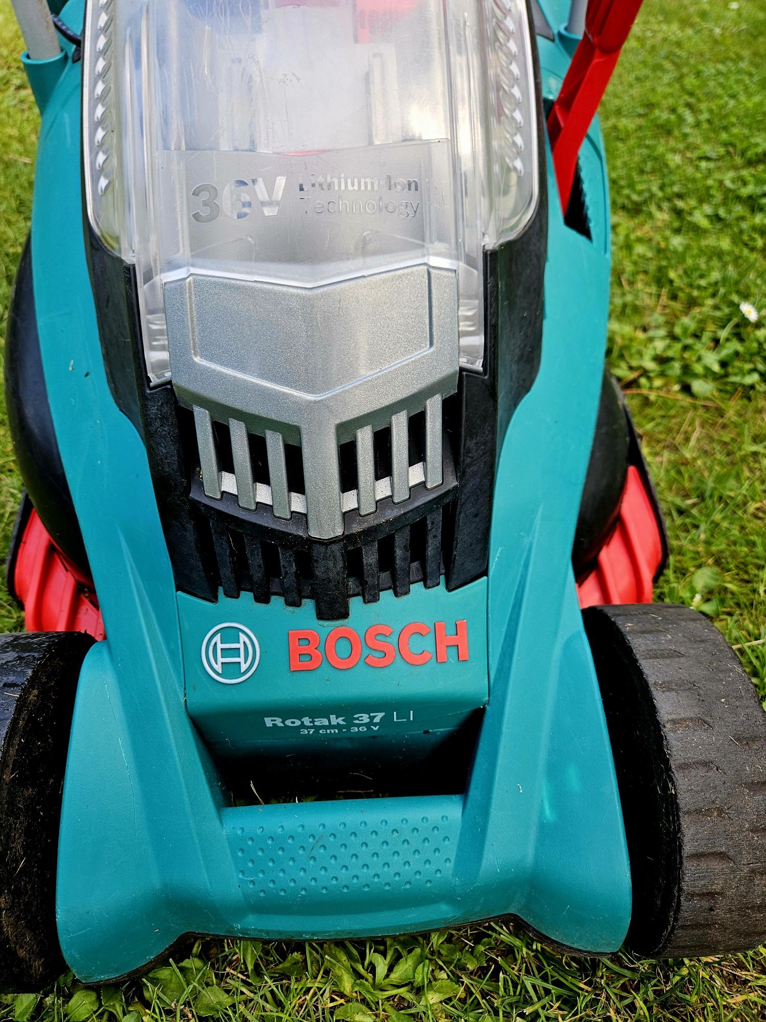 Kosiarka akumulatorowa Bosch Rotak 37 LI