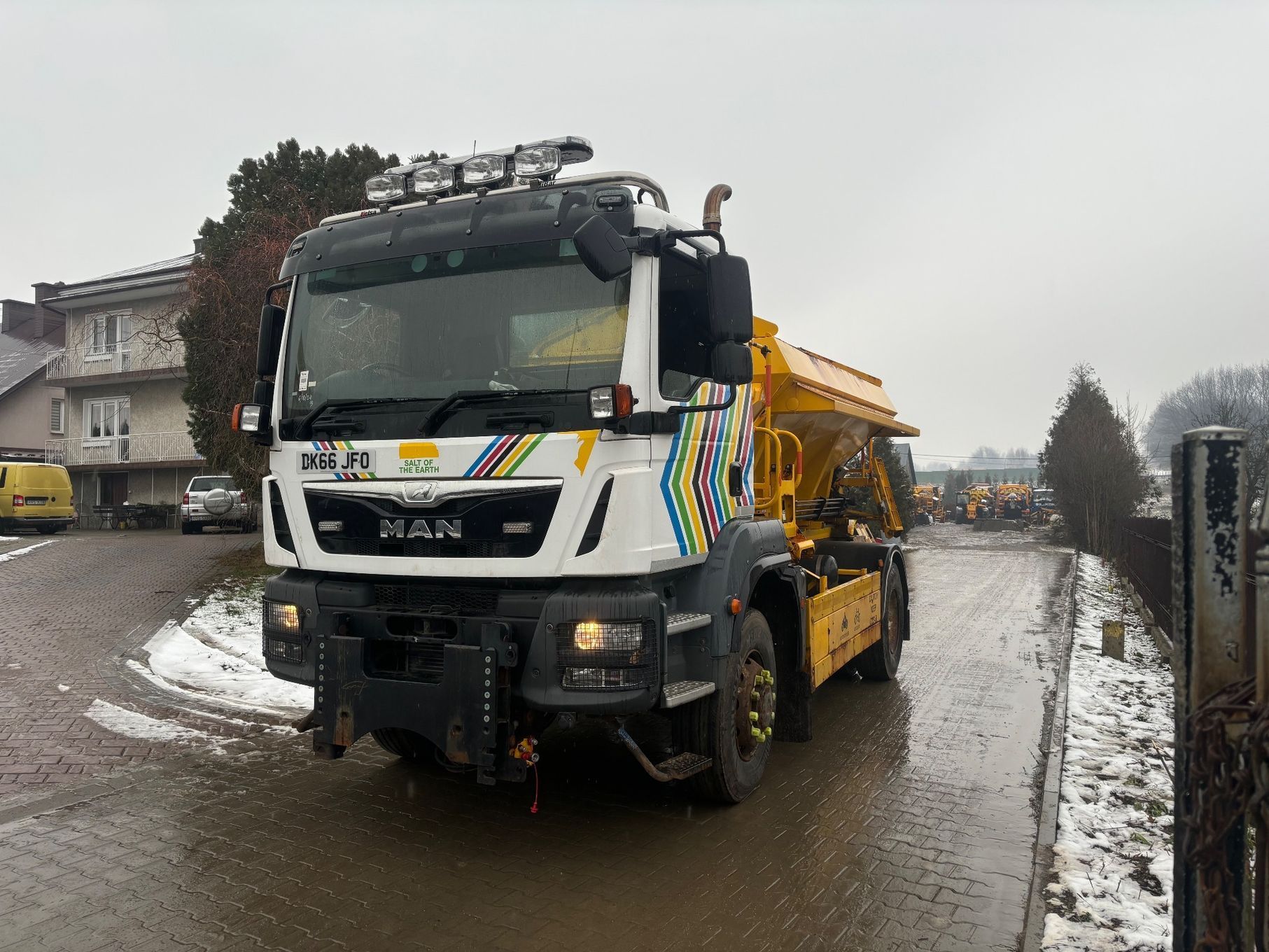 MAN TGM 18.290 4X4BB piaskarka solarka econ pług schmidt  Man tgm 4x4 e6 Piaskarka solarka econ pług schmidt 2016 manual