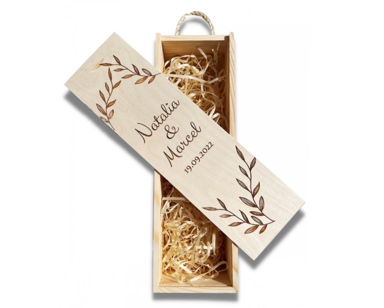 Drewniane pudełko na wino personalizowane | prezent ślubny