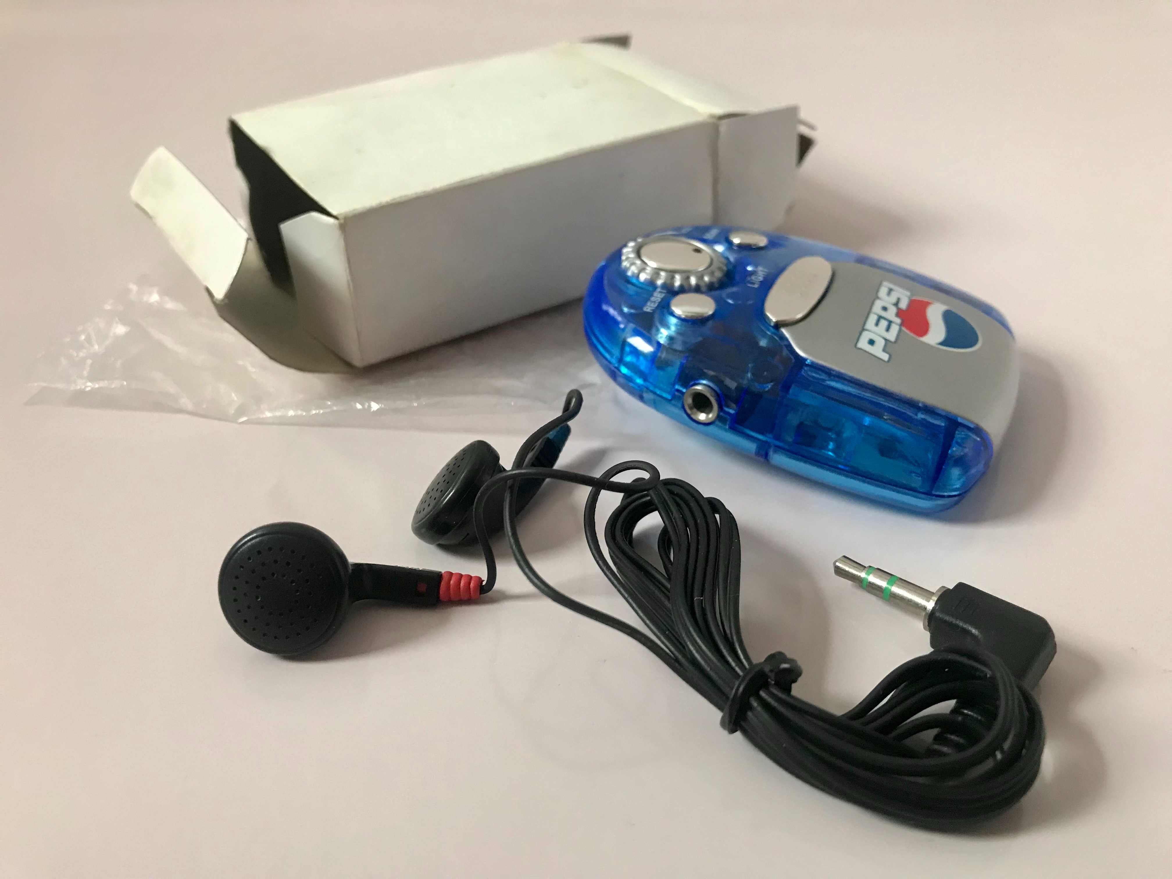 Mini radio Pepsi - gadżet reklamowy z latarką 03/08. Nowe i sprawne!