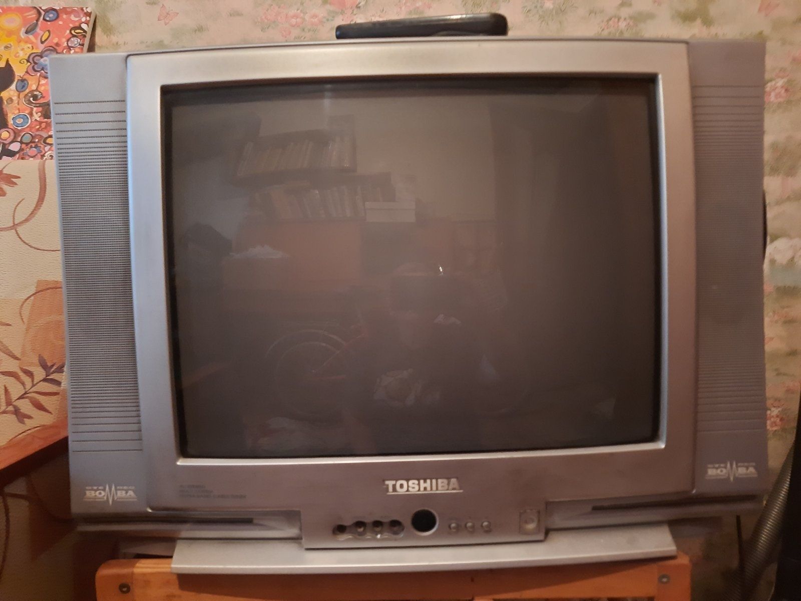 Телевизор Toshiba bomba