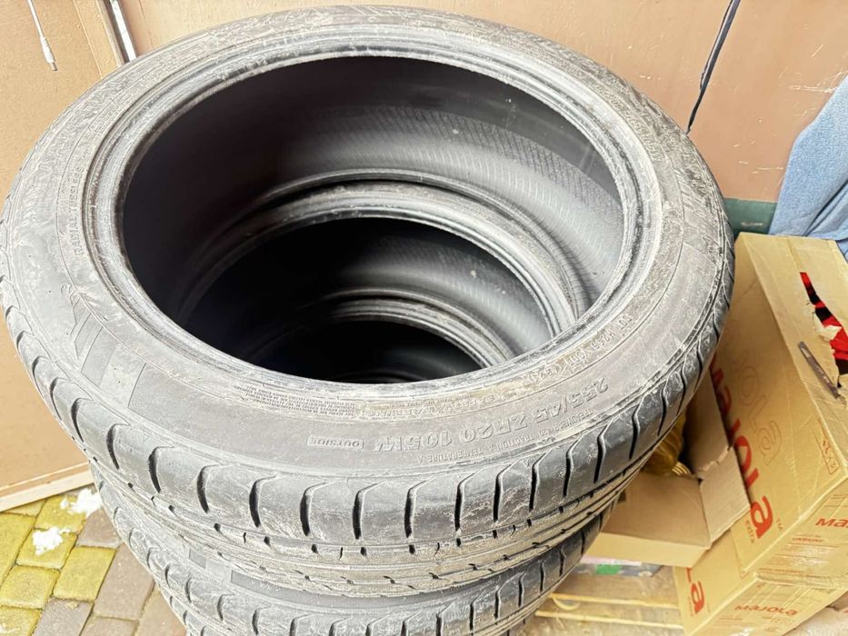 Літні шини резина R20 255 45 Marshal колеса