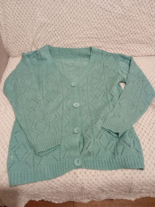 Miętowy sweterek