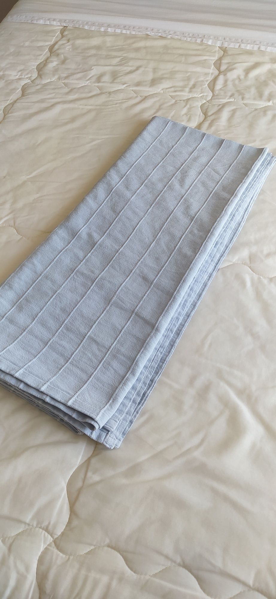 Colcha de cama de solteiro SKÄRMLILJA IKEA azul claro, 150x250