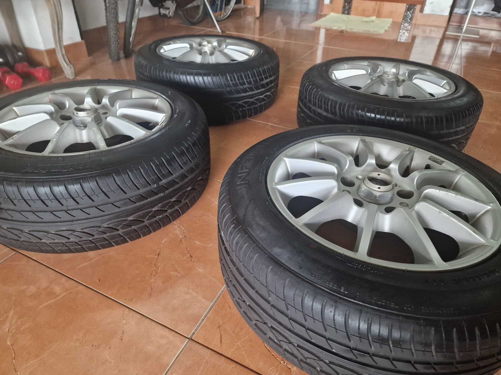 Jantes TSW 15" com pneus