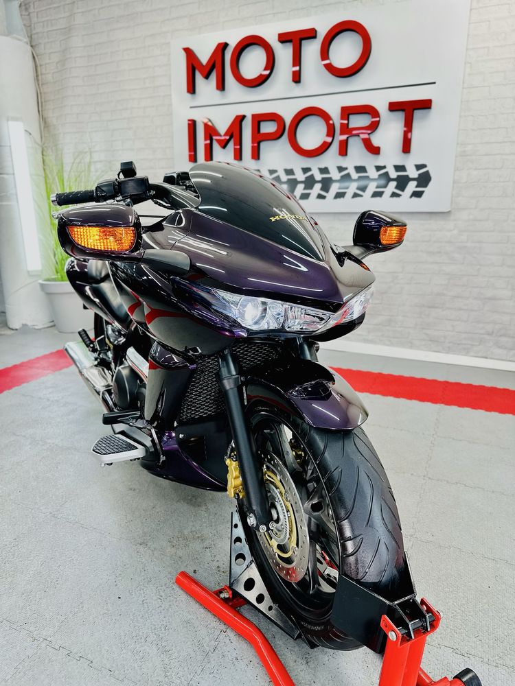 мотоцикл Honda DN-01 ABS АВТОМАТ з Японії+ є доставка