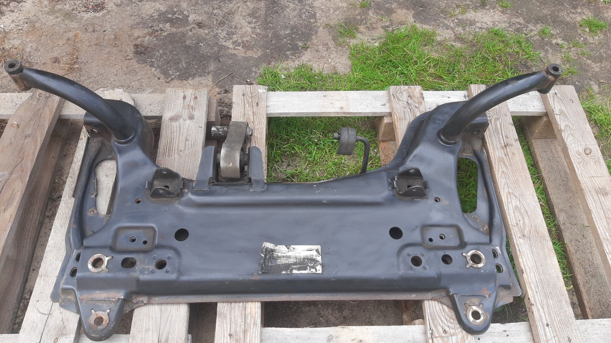 Wózek sanki kołyska ford Fiesta mk6 02-08 fusion