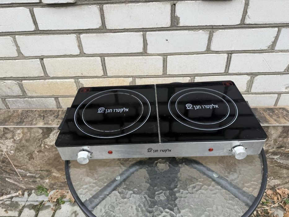 Електроплита в хорошому стані